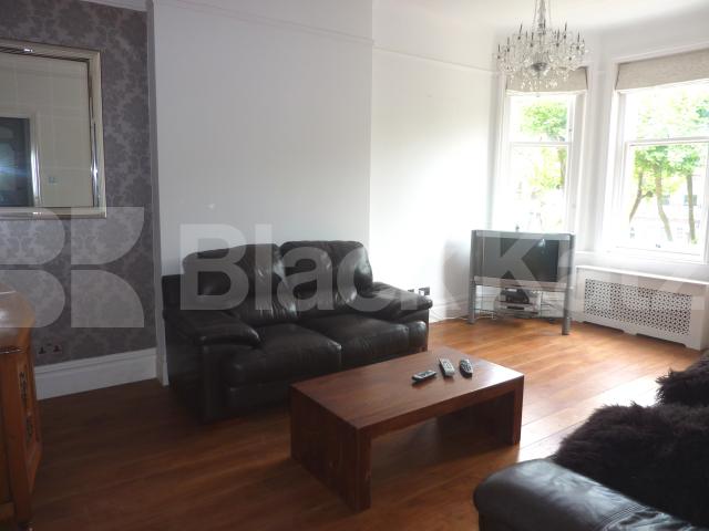 			LUXURY 3 BED 2 BATH!, 3 Bedroom, 1 bath, 1 reception Flat			 Elgin Ave, MAIDA VALE